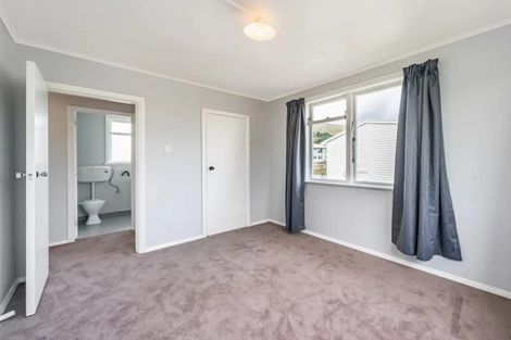 Photo of property in 40 Bell Street, Tawa, Wellington, 5028