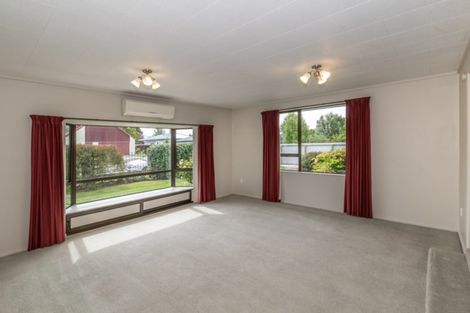 Photo of property in 31 Gladstone Road, Woodend, 7610