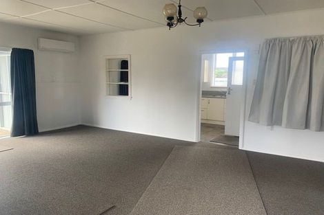 Photo of property in 27 Roore Street, Foxton Beach, Foxton, 4815