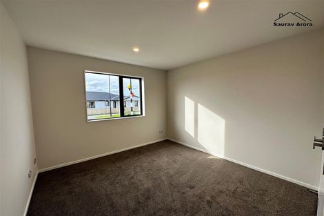 Photo of property in 14 Rorotu Avenue, Karaka, 2113