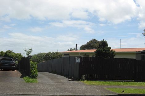 Photo of property in 2/59 Finlayson Avenue, Clendon Park, Auckland, 2103