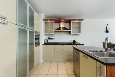 Photo of property in 207/136 Marine Parade, Mount Maunganui, 3116