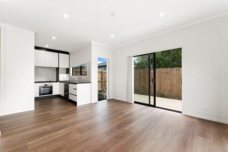 Photo of property in 13a Lipton Grove, Opaheke, Papakura, 2113