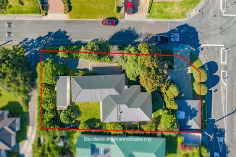 Photo of property in 115 Seaview Road, Paraparaumu Beach, Paraparaumu, 5032