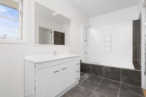 Photo of property in 585 Whangaparaoa Road, Stanmore Bay, Whangaparaoa, 0932