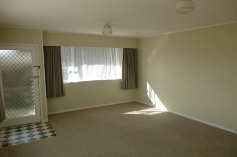 Photo of property in 62 Tiroroa Avenue, Te Atatu South, Auckland, 0610