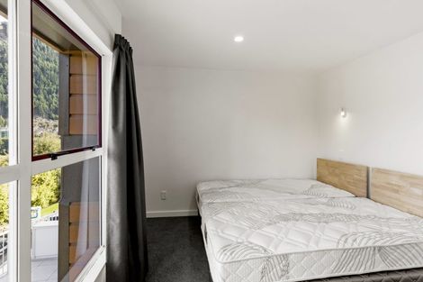 Photo of property in 5a Anderson Heights, Queenstown, 9300