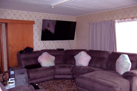 Photo of property in 87 Half Mile Road, Tuatapere, 9620