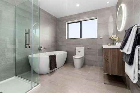 Photo of property in 31 Maka Terrace, Orewa, 0931