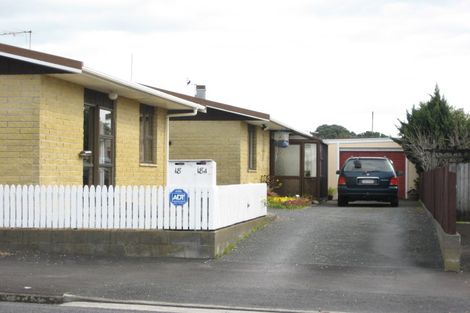 Photo of property in 18 Cutfield Road, New Plymouth, 4310
