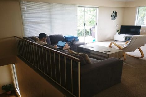 Photo of property in 2/27 Kerswill Place, Pakuranga, Auckland, 2010