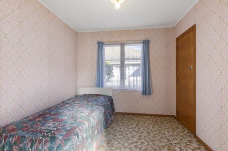 Photo of property in 17 Sunny Grove, Wainuiomata, Lower Hutt, 5014