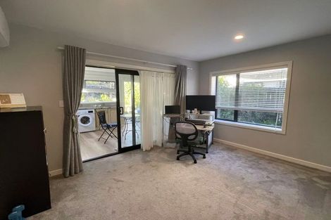 Photo of property in 17 Glendhu Road, Bayview, Auckland, 0629