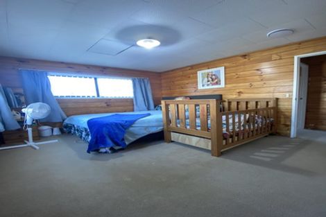 Photo of property in 1/42 Starforth Place, Henderson, Auckland, 0612