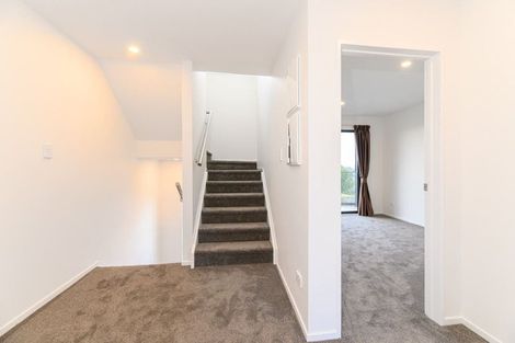 Photo of property in 4/60 Triangle Road, Massey, Auckland, 0614