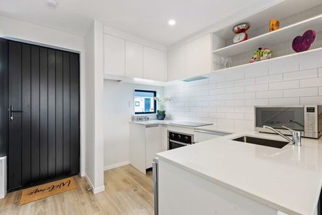 Photo of property in 3 Ivy Nola Way, Henderson, Auckland, 0612