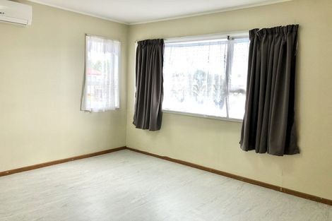 Photo of property in 27 Orly Avenue, Mangere, Auckland, 2022