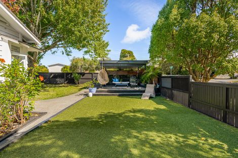 Photo of property in 61 Miro Street, New Lynn, Auckland, 0600