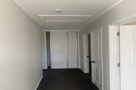 Photo of property in 26 Ranui Avenue, Ranui, Auckland, 0612