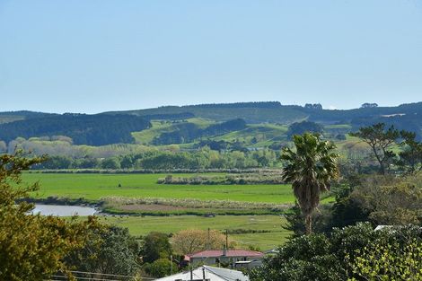 Photo of property in 28 Downer Street, Helensville, 0800