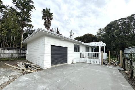 Photo of property in 48 Lauderdale Road, Birkdale, Auckland, 0626