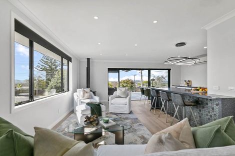 Photo of property in 2a Redwood Drive, Massey, Auckland, 0614