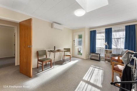 Photo of property in 52 Pinehaven Road, Pinehaven, Upper Hutt, 5019