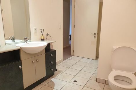 Photo of property in 37u2 Majoribanks Street, Mount Victoria, Wellington, 6011