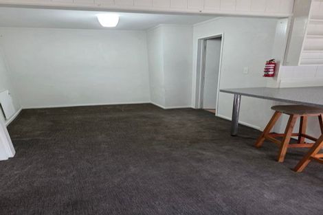 Photo of property in 429 Ohiro Road, Brooklyn, Wellington, 6021