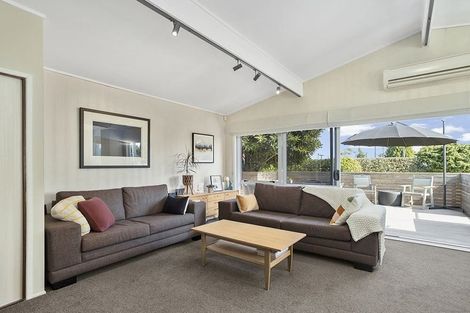 Photo of property in 84 Tiraumea Drive, Pakuranga, Auckland, 2010