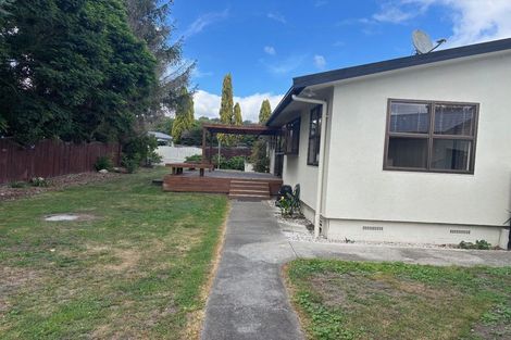 Photo of property in 18 Rush Place, Havelock North, 4130