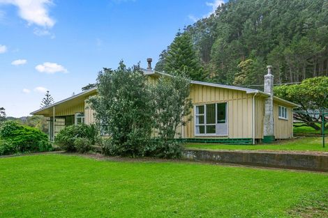 Photo of property in State Highway 3, Tongaporutu, Urenui, 4378