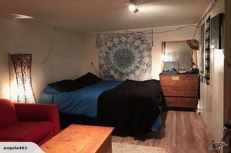 Photo of property in 21a Stanley Road, Glenfield, Auckland, 0629