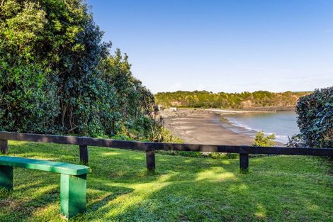 Photo of property in 22 Halse Place, Opunake, 4616