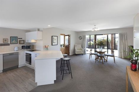 Photo of property in 16 Coniston Avenue, Ilam, Christchurch, 8041