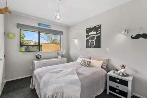 Photo of property in 21 Hurunui Street, Waikanae, 5036