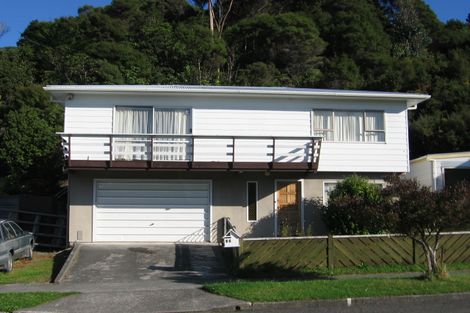 Photo of property in 35 Kairanga Crescent, Wainuiomata, Lower Hutt, 5014