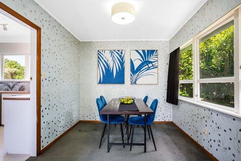 Photo of property in 75 Larsen Crescent, Tawa, Wellington, 5028