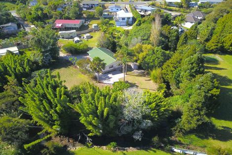 Photo of property in 29 Paradise Road, Coopers Beach, 0420