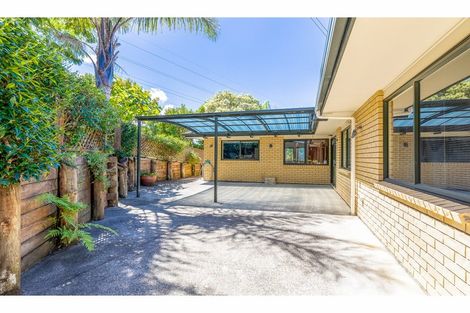 Photo of property in 4 Cloghan Close, Massey, Auckland, 0614