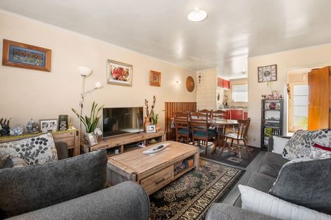 Photo of property in 177unit Clayton Road, Mangakakahi, Rotorua, 3015