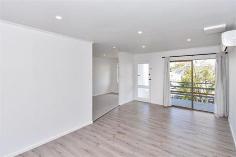 Photo of property in 10 Massine Place, Randwick Park, Auckland, 2105