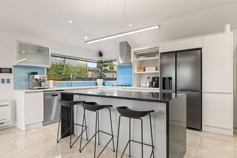Photo of property in 14 Hussey Road, Harewood, Christchurch, 8051
