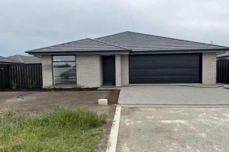 Photo of property in 18 Eileen Way, Rolleston, 7615