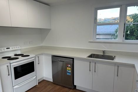 Photo of property in 24 Pearce Crescent, Taita, Lower Hutt, 5011