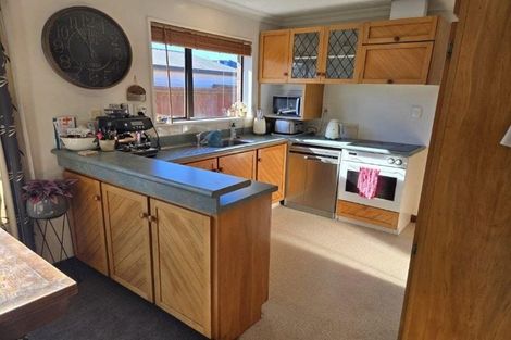 Photo of property in 1/17 Vagues Road, Northcote, Christchurch, 8052