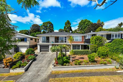 Photo of property in 8 Hamlet Place, Pukekohe, 2120
