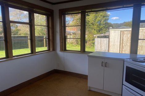 Photo of property in 10 Huia Grove, Elderslea, Upper Hutt, 5018