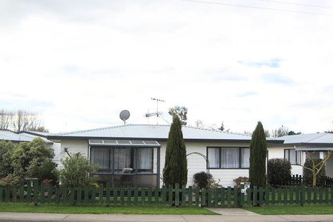 Photo of property in 33 Mount Herbert Road, Waipukurau, 4200
