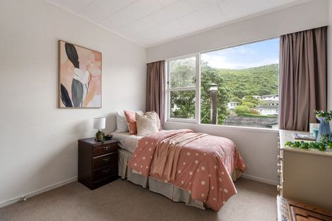 Photo of property in 71 Oriel Avenue, Tawa, Wellington, 5028